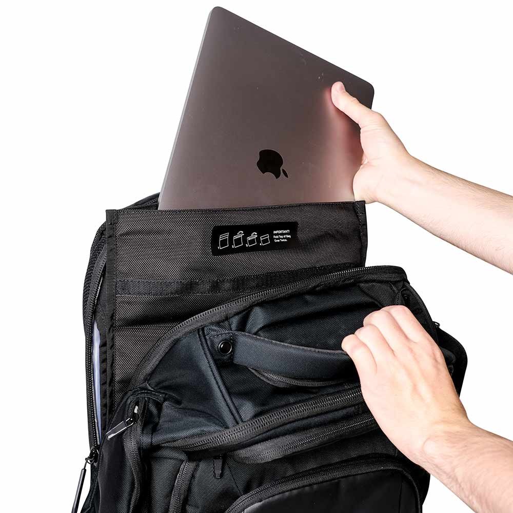 Backpack_Laptop-in use_comp.jpg