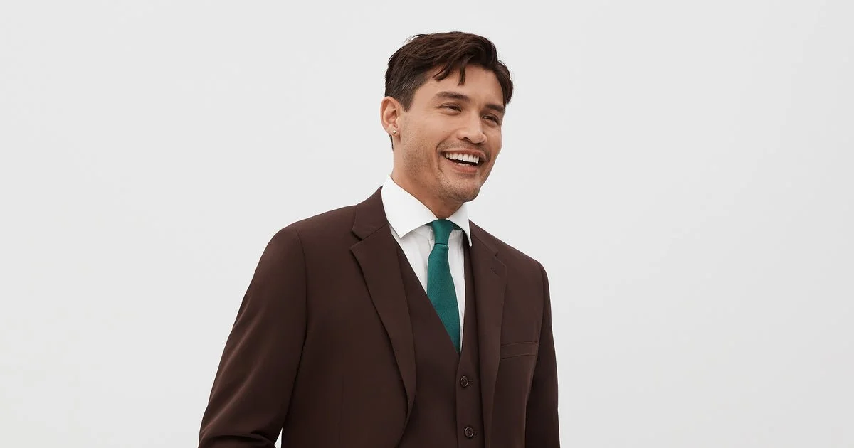 Got an October Wedding? Here’s Exactly What to Wear (by Dress Code)