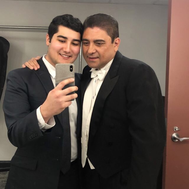 Dressing room selfie before the big performance! ❤️ @german_a_gutierrez @fwyouthorchestra @basshall