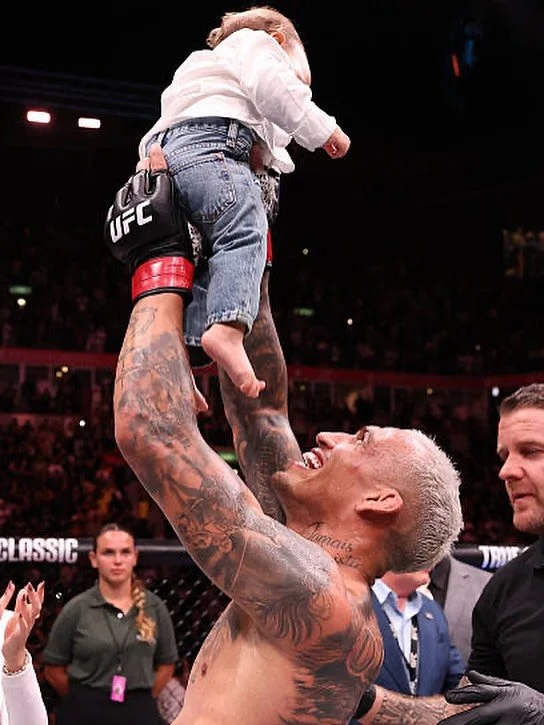 &ldquo;I&rsquo;m trying to hold back the tears right now, this is all for you guys, This is not about fame, or status. Screw it. It&rsquo;s for Brazil!&rdquo;&mdash; Oliveira #UFC #brazilianjiujitsu #ufcbrasil