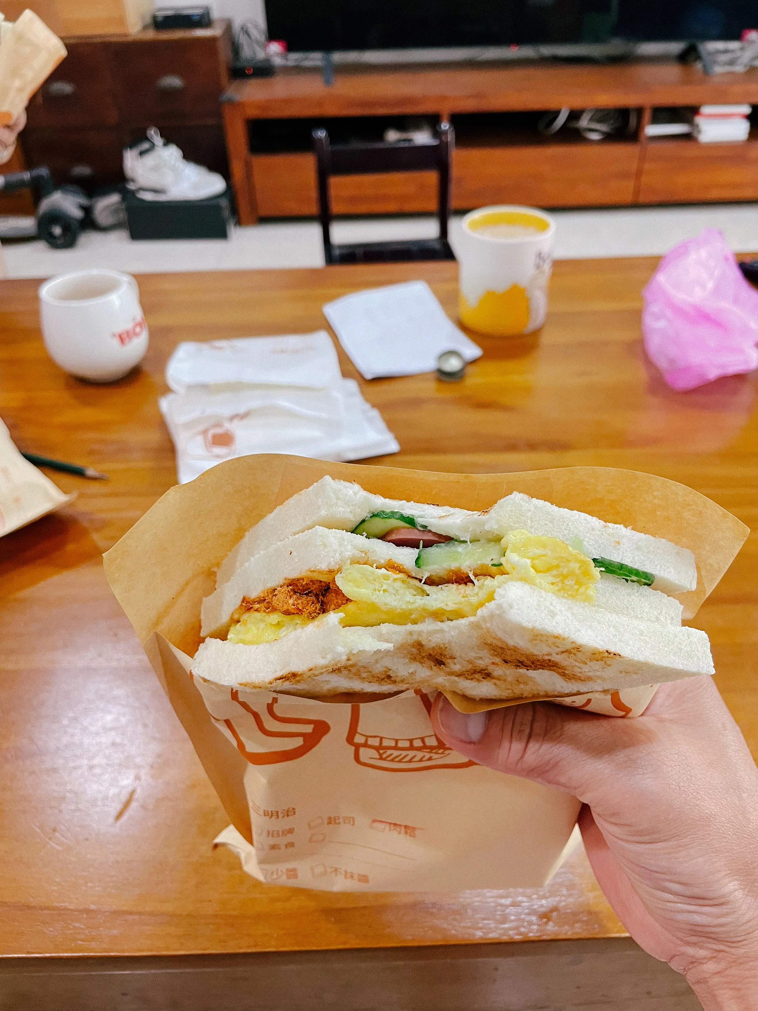 好吃的三名治
