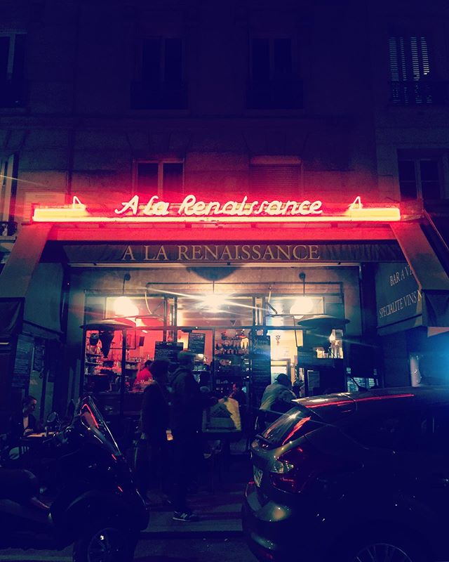 The way home. #paris #fridaynight #fridaynightinparis