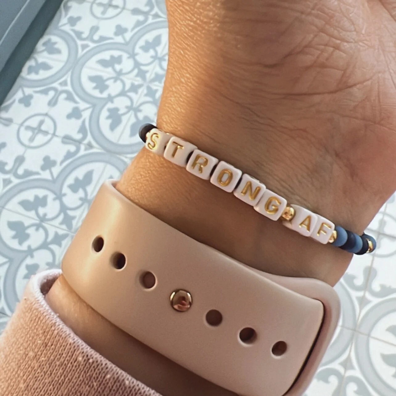 535D8B17-97FC-454D-839E-0DF6FCB968F5