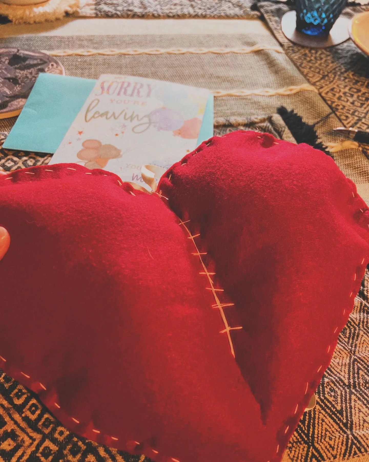 It&rsquo;s the one year anniversary of my open heart surgery. My beautiful friend @kellydemello made me this heart. She sewed it by hand 🖐️ What a legend

#openheartsurgery #healingjourney #friends