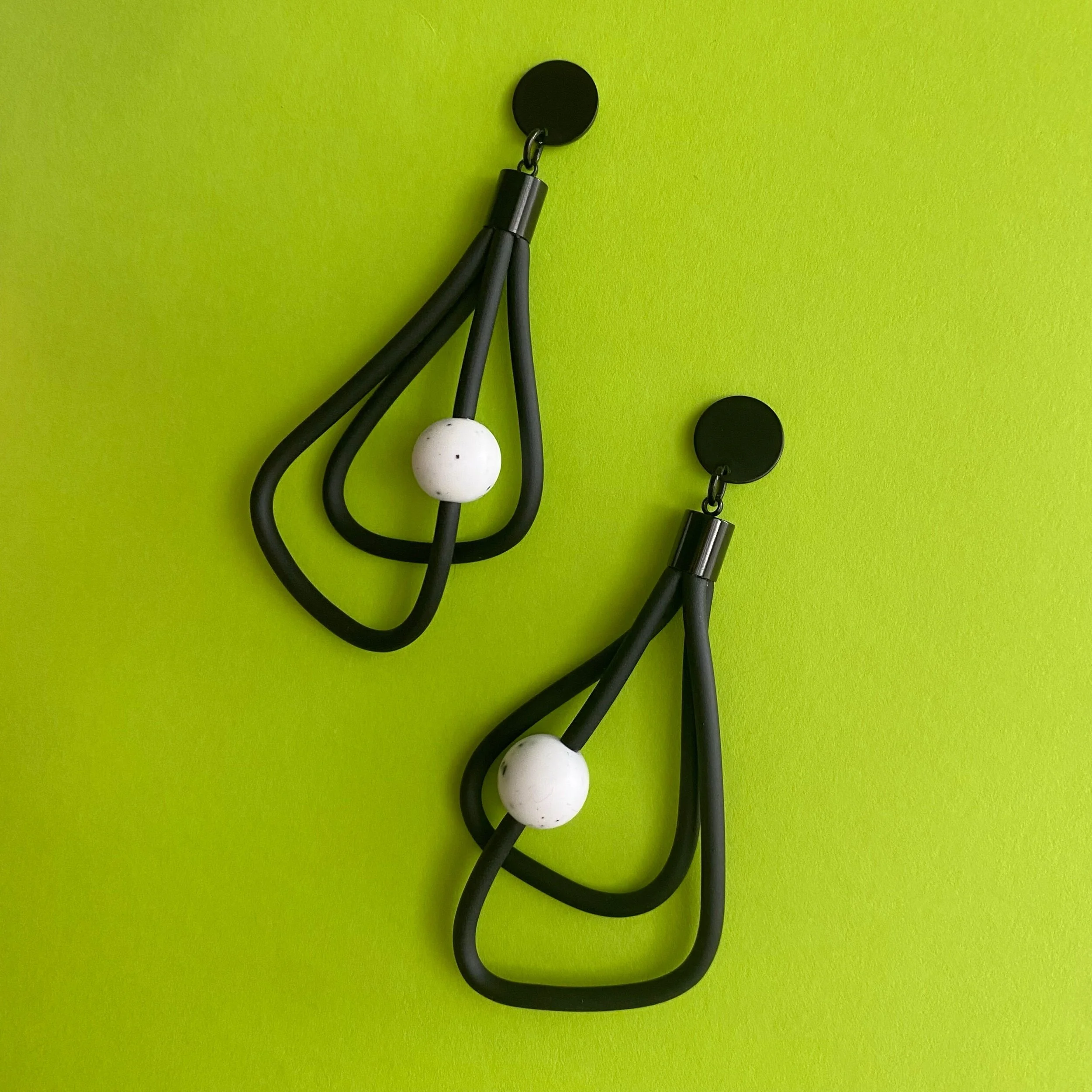 FE4D3BAD-6E2C-4295-BDFD-B2E54A1ADD8B