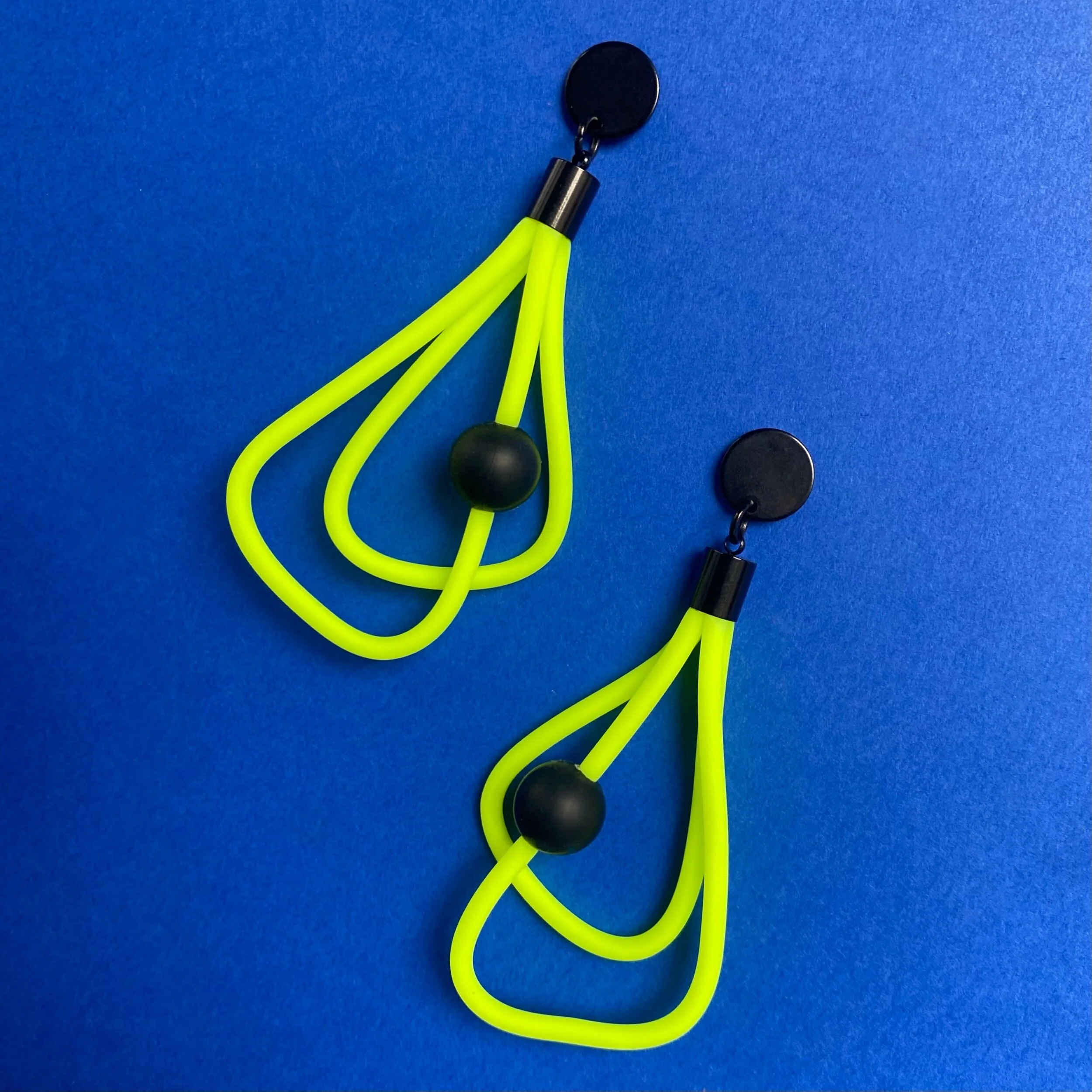 E7DF8E70-828A-4EEC-8B67-F378E994F657