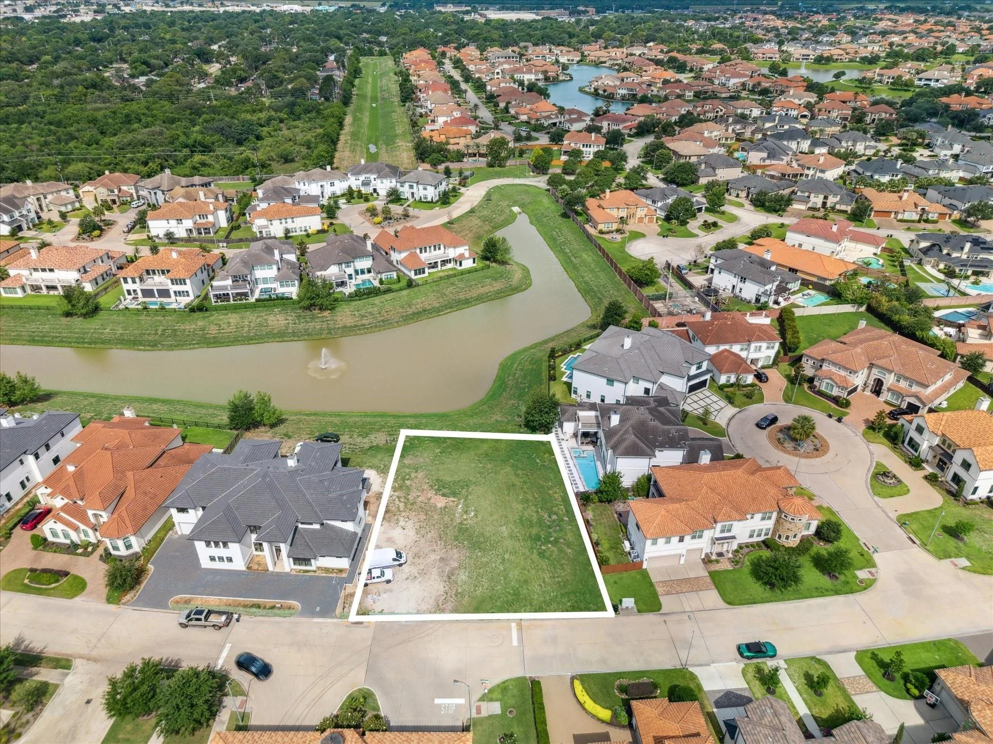 2136 Camden Creek Lane
