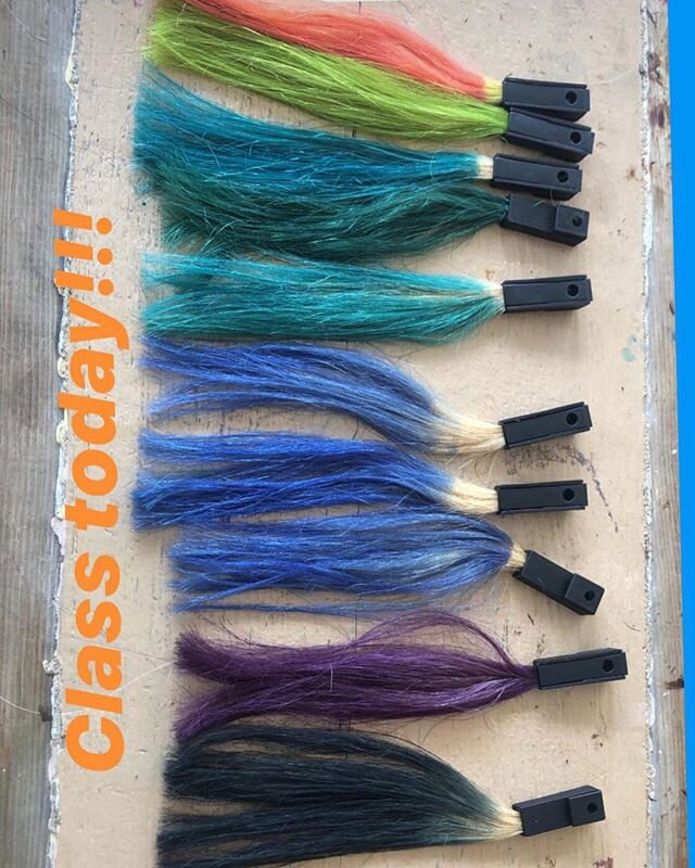 @evopro class today with @mvkieffer!!!!! So fun and informative. Yellow to grey, teal to emerald, and everything in between!! .
💙❤️💛🎨💛❤️💙
.
.
.
.
#education #evopro #stainoskillz #hair #professional #madison #wisconsin #midwestbeautyhouse