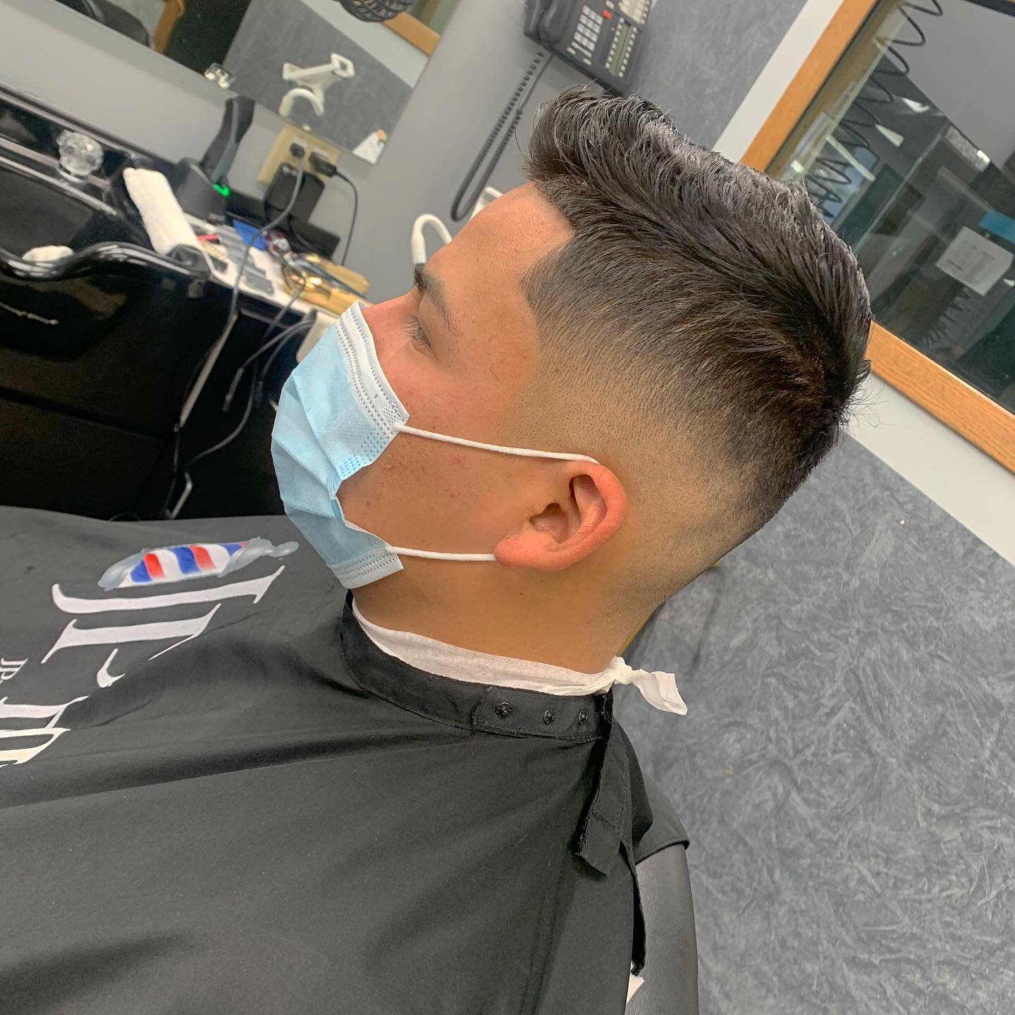 AFTER &mdash;-&gt; BEFORE . Do what you love, love what you do. #fadedrosesbarber #madisonbarber #madisonwi #jphairdesign #wahl #wahlpro #babyliss4barbers #femalebarber #fade #freshfade #babylisspro #wahl5star #elpatronpommade