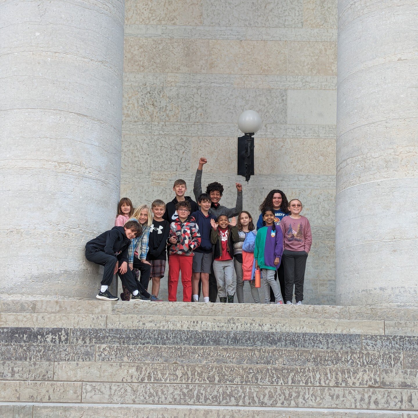 🎉✨What a fun day - Our Middle School / Elementary Studio field trip was a blast! 

First stop: Ohio Statehouse, where we learned loads and had a blast! 📚💡 

Then, Schiller Park for a picnic and games &ndash; volleyball, basketball, soccer, you nam