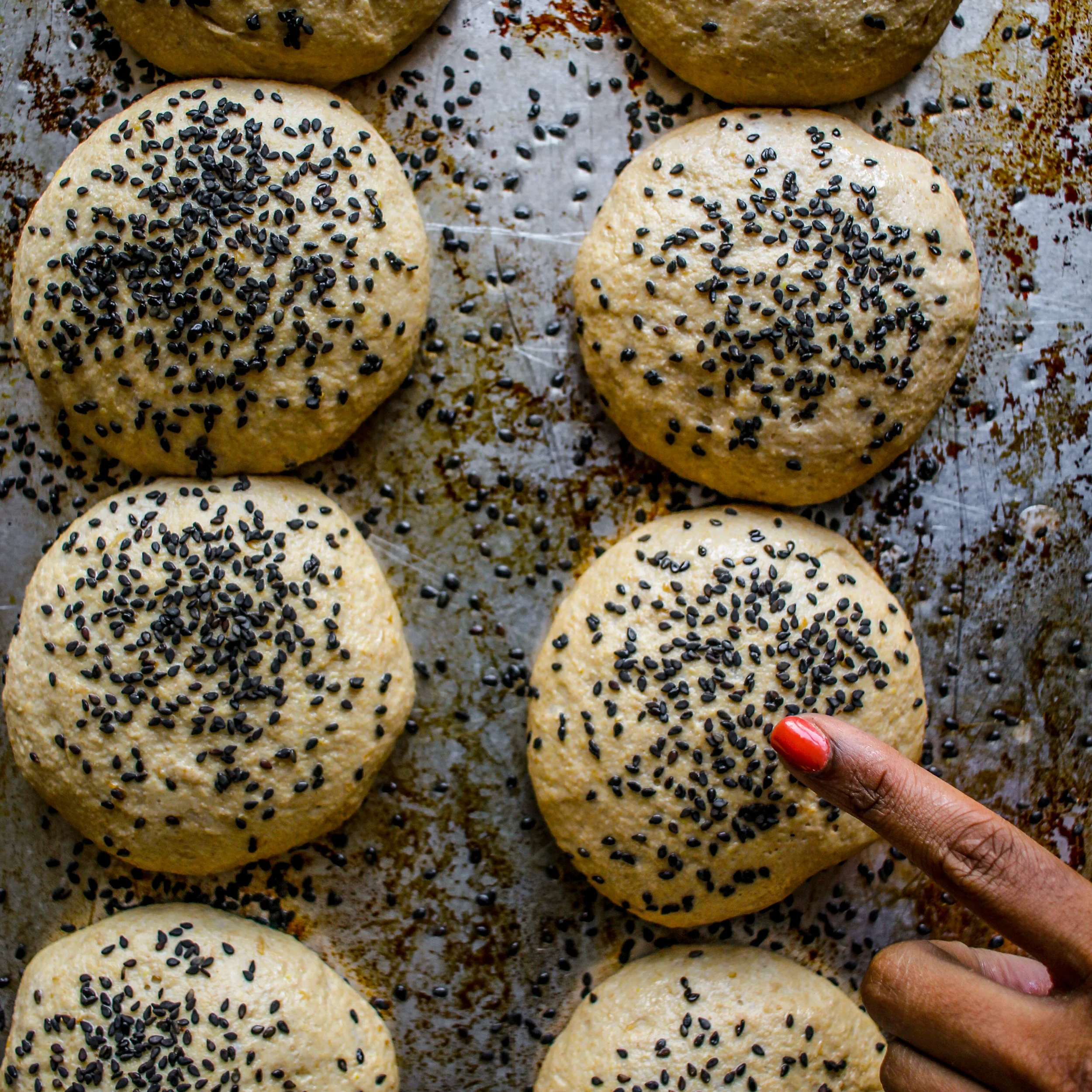 Whole Wheat & Honey Sesame Sandwich Buns