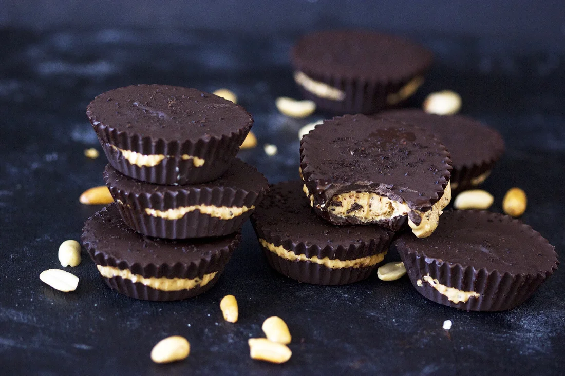 GROWN-UP PEANUT BUTTER CUPS