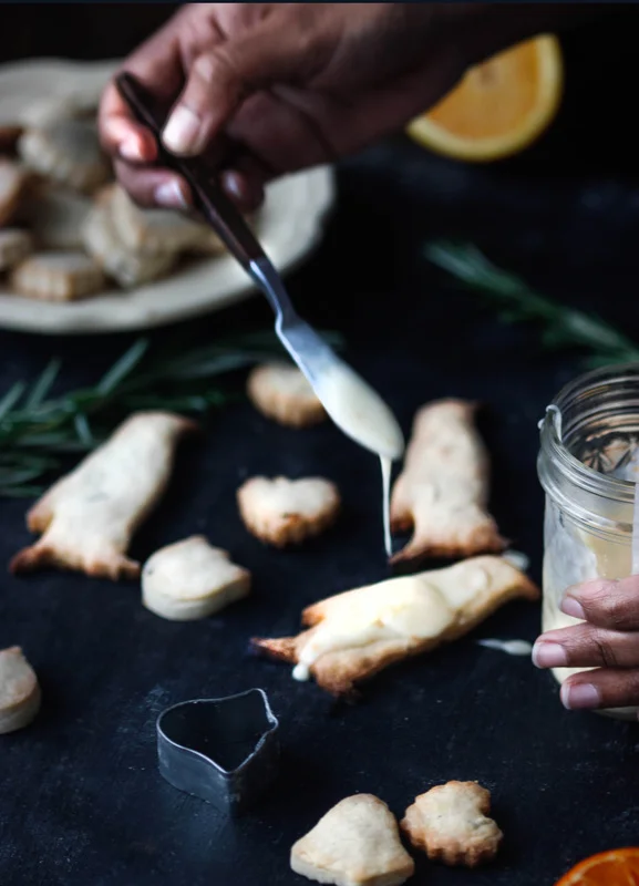 ORANGE ROSEMARY SHORTBREAD COOKIES