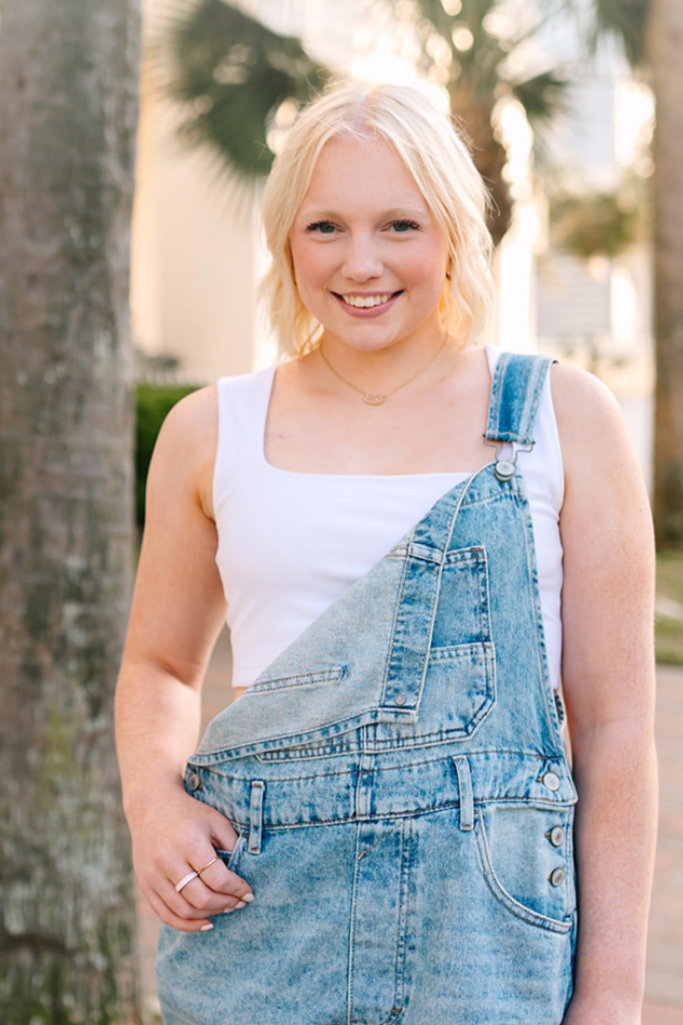 2025 Scholar Savannah, AML Survivor