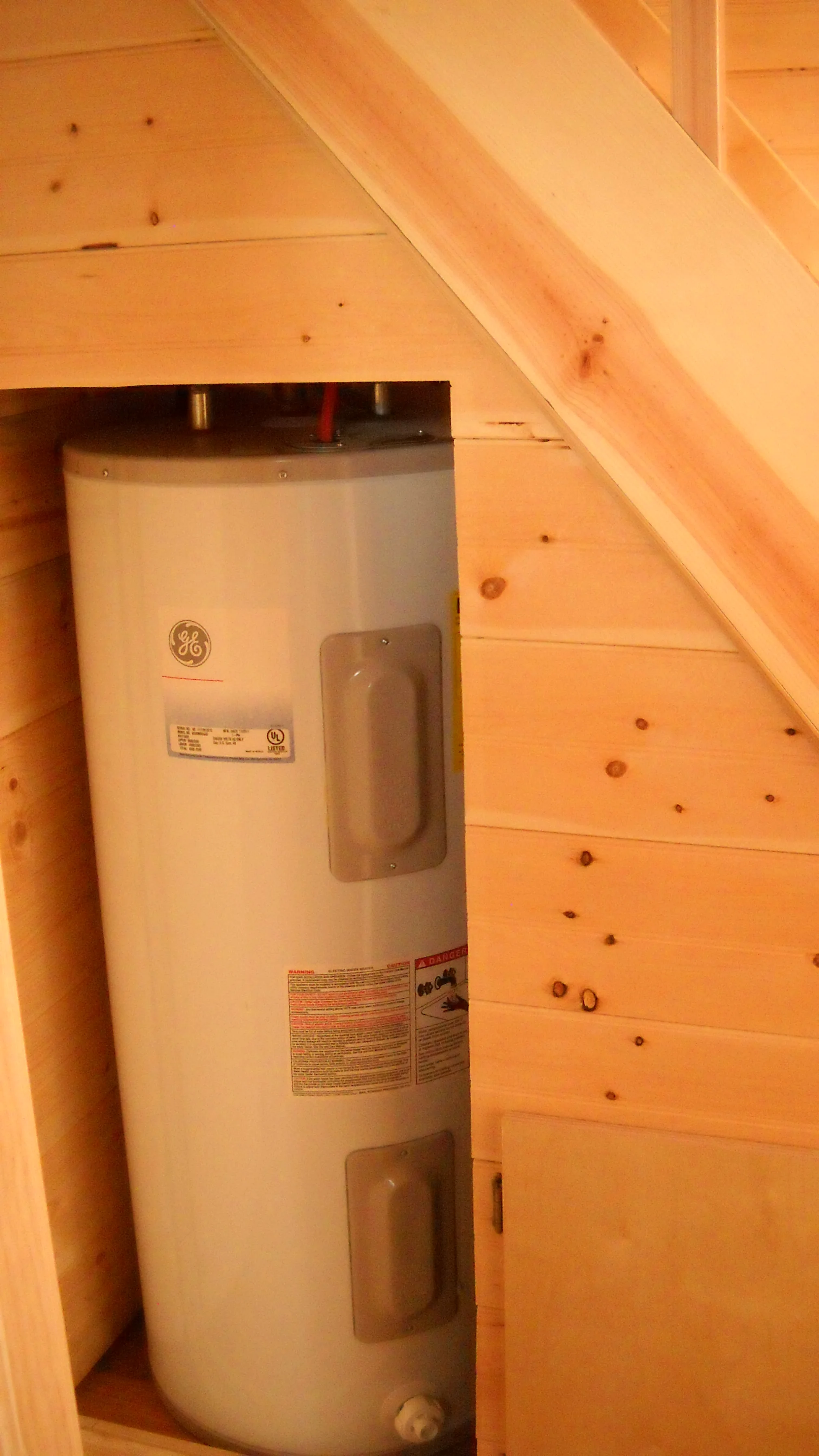 Economy Interior (6)