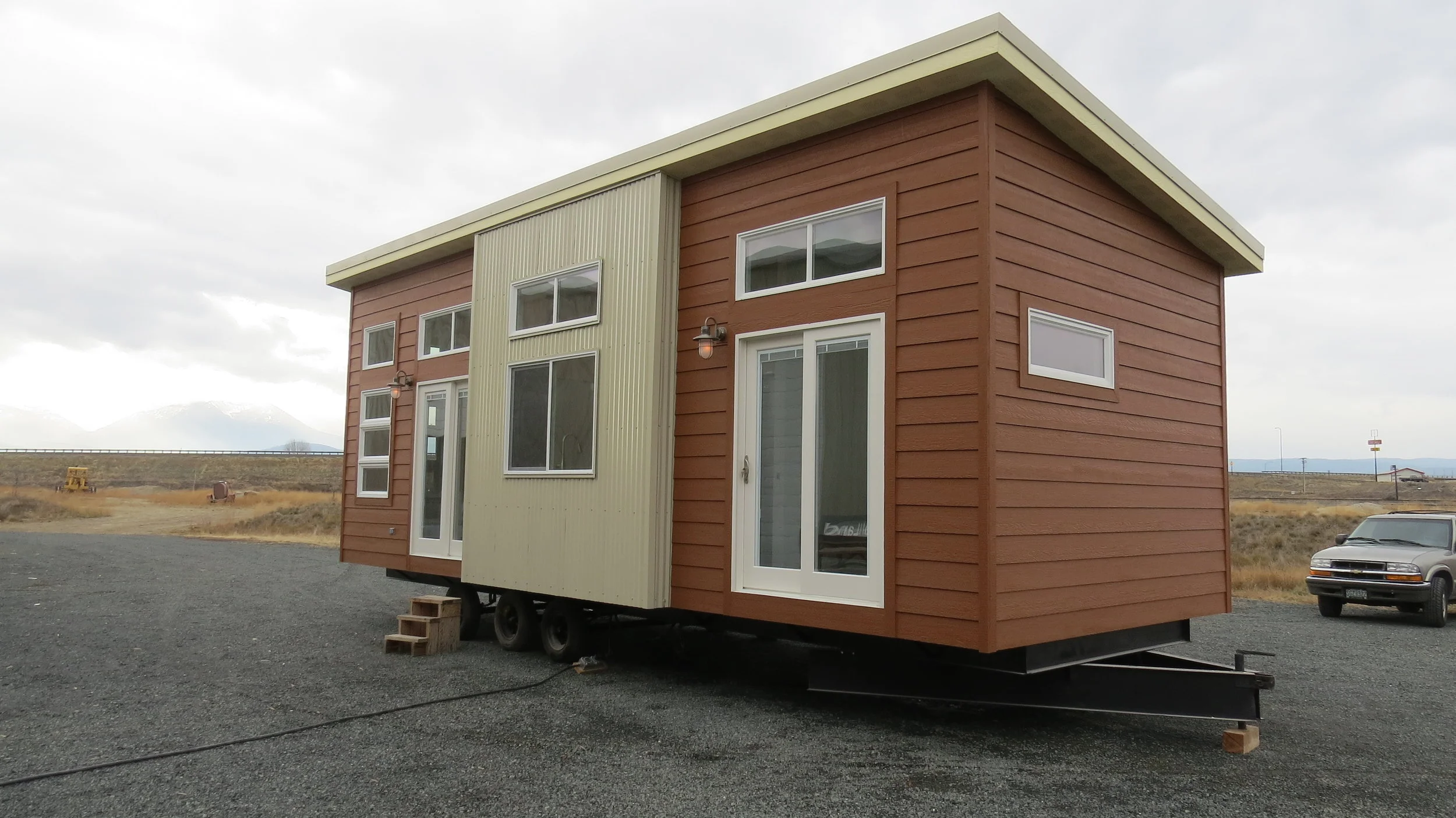 NW Modern Exterior (2)