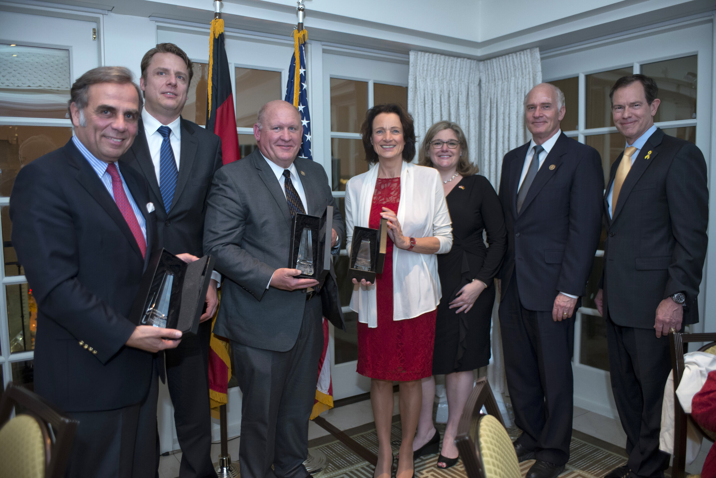  2016 Leadership Award Recipients, from left: BMW, accepted by Ludwig Willisch, Rep. Glenn ‘GT’ Thompson, and Dagmar Freitag, MP. 