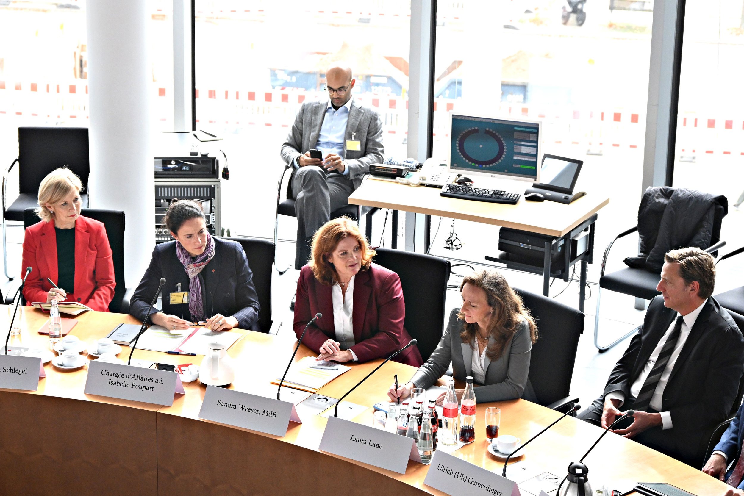  From left: Nancy Ziuzin Schlegel (Lockheed Martin), Chargée d’Affaires a.i. Isabelle Poupart (Canadian Embassy to Germany), Sandra Weeser, MP (German Bundestag), GABC Chair Laura Lane, GABC President &amp; CEO Ulrich (Uli) Gamerdinger    
