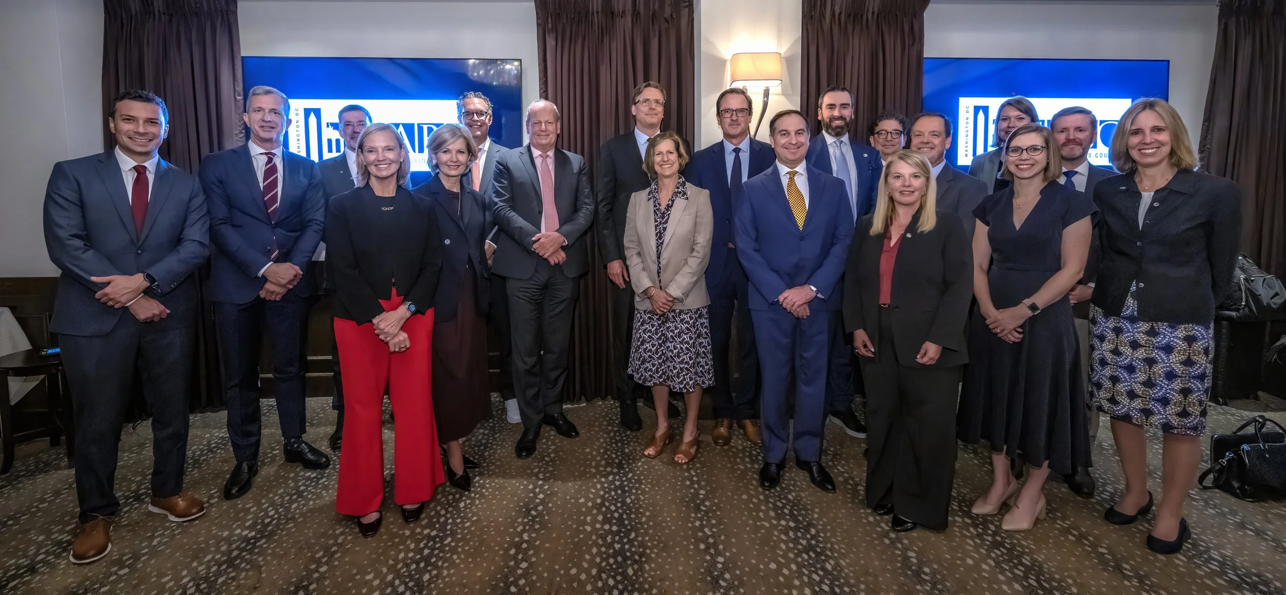  GABC Welcome Dinner Roundtable with H.E. Jens Hanefeld, Ambassador of Germany to the U.S. From left: Matthew Ybarra (General Motors), Joel Rampoldt (LIDL USA), Ian Pain (RENK America), Ann Fairchild (Siemens), Nancy Ziuzin Schlegel (Lockheed Martin)