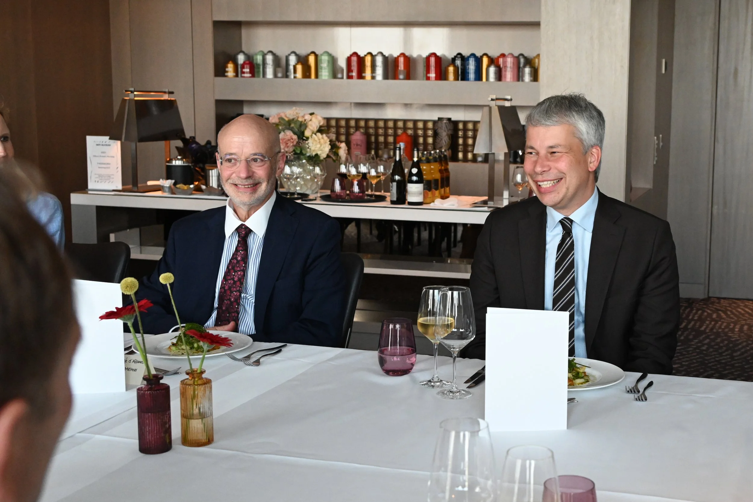  From left: CdA Alan Meltzer (US Embassy Berlin) and Steffen Bilger, MP (Germany’s Secretary of Transportation) at the Transatlantic Business Dialogue in Berlin 