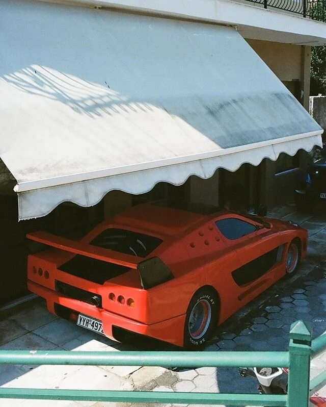 🔥 cars
.
#drivebyfilm #afilmcosmos #filmfeed #staybrokeshootfilm #analoguecommunity #photozine #filmisgod  #carstagram