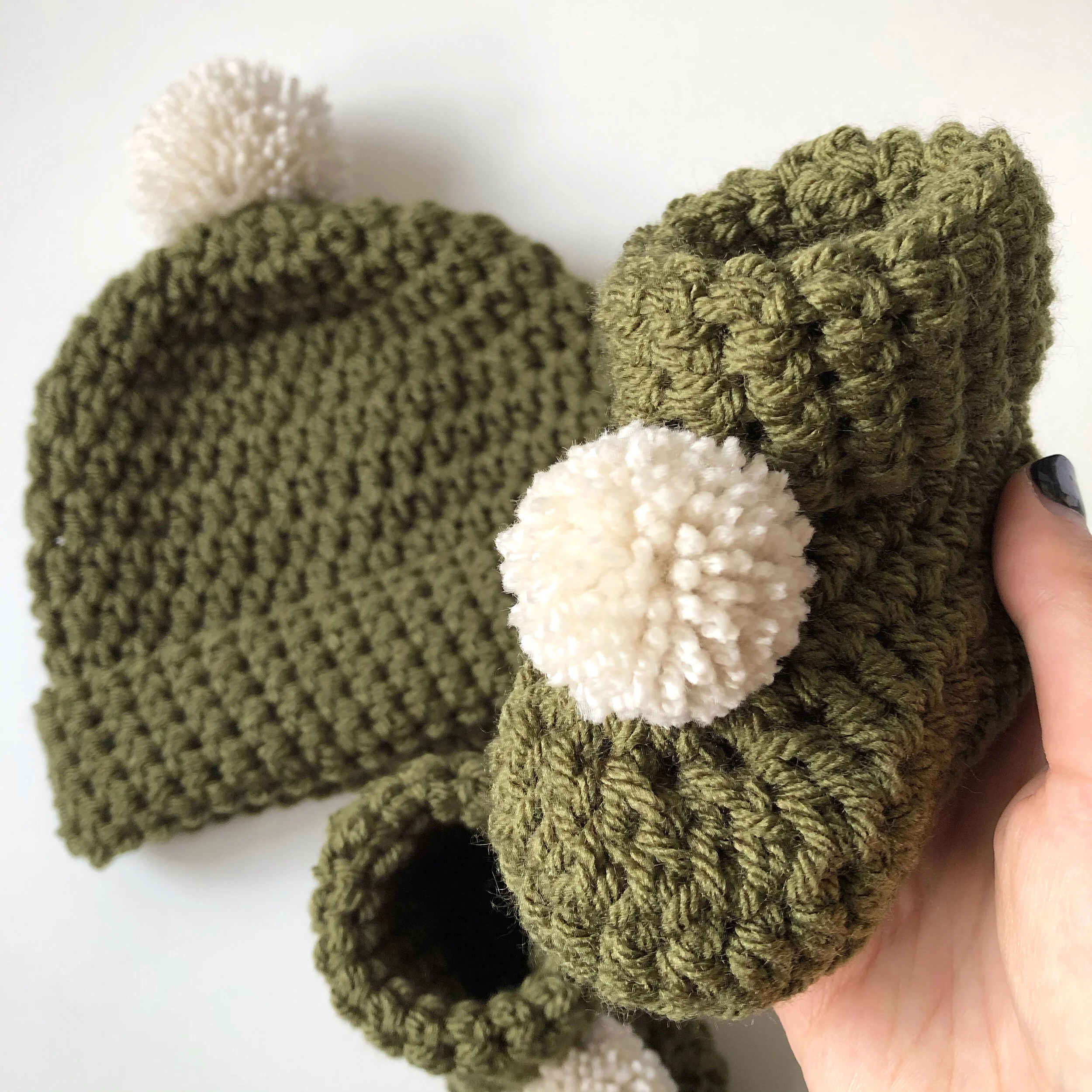 Pom Pom Hat & Bootie Set (Khaki & Stone)