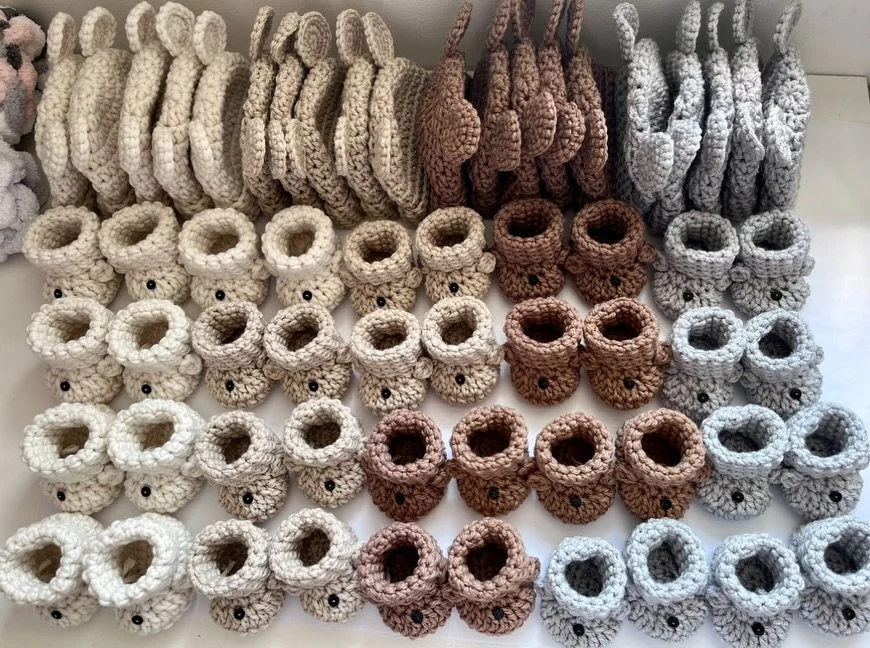 Throwback to this gorgeous wholesale order of bear sets because I realised I only ever shared it on my story! 🐻 Very satisfying to make and very satisfying to pack up together in one big parcel of loveliness 😍