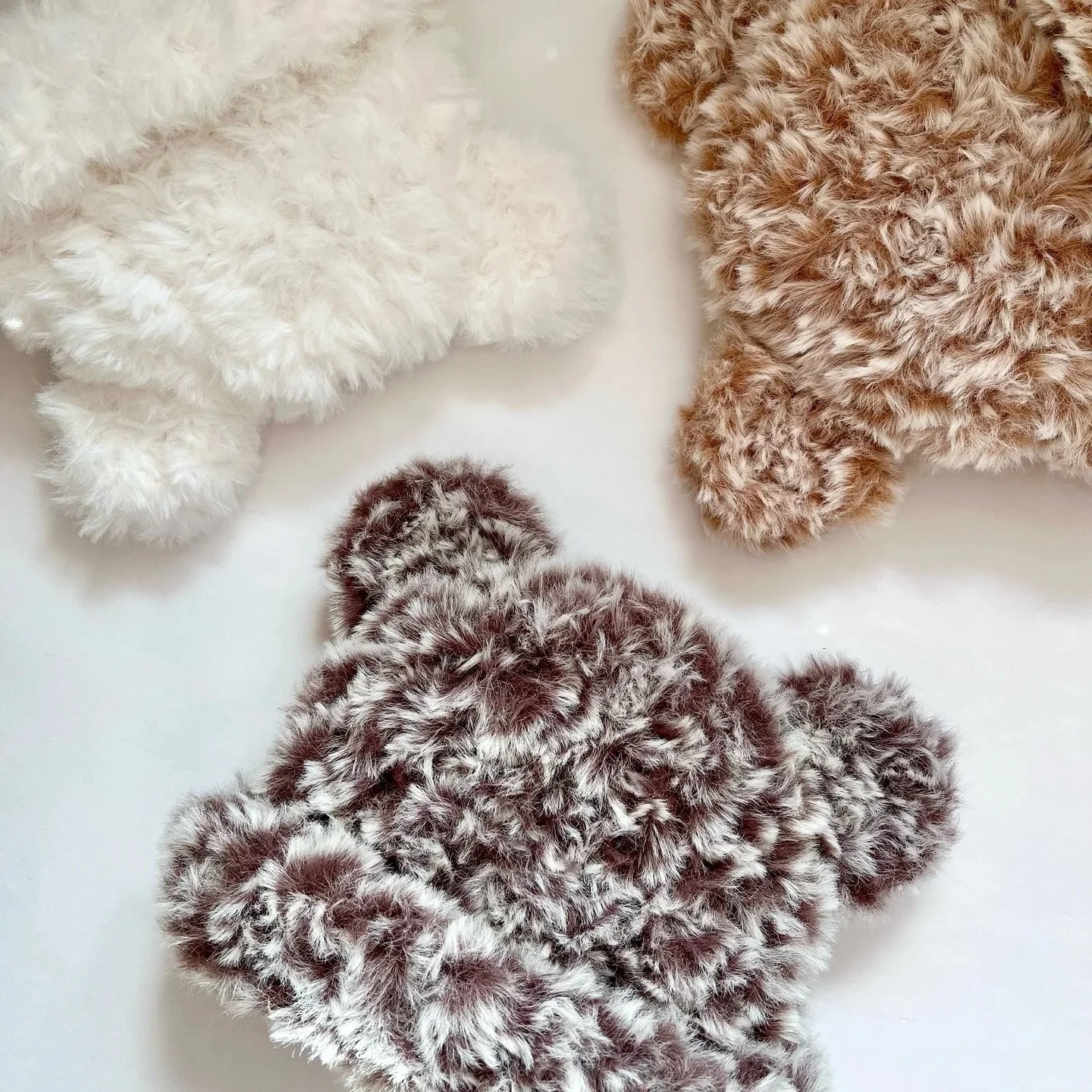 Hats hats &amp; more hats! My favourite time of year by far 🍂