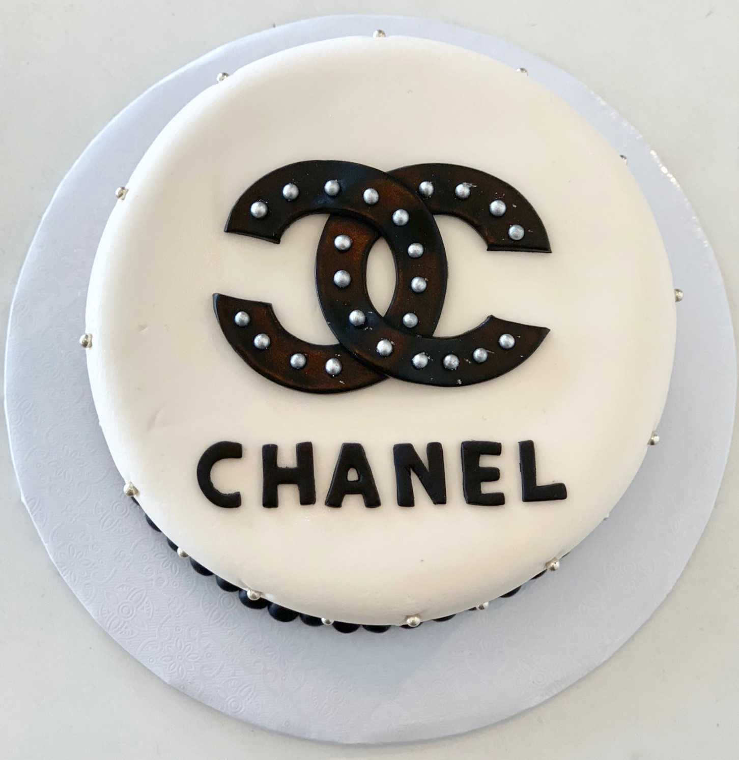 Chanel Logo Cutter 4 - Mia Cake House