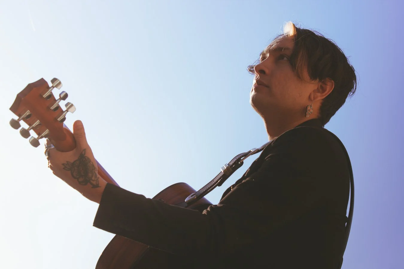 dux gin bar mozart solo acoustic