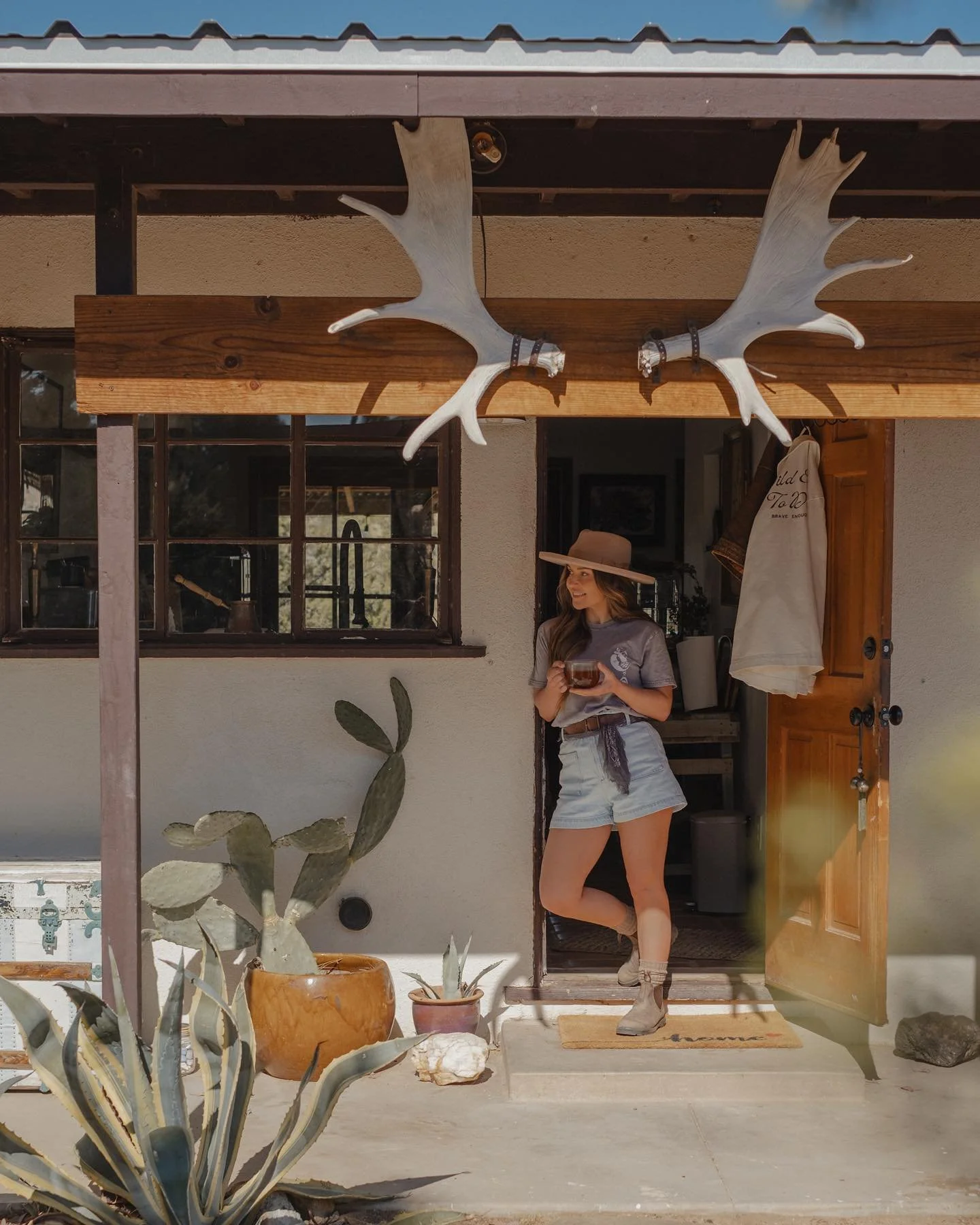 Part 1 🌵 of this amazing journey @artdisco did to launch their incredible line of traditionally designed and crafted products from their us headquarters @junipermoonsanctuary . It feels somehow serendipitous that these beautiful humans, who design a