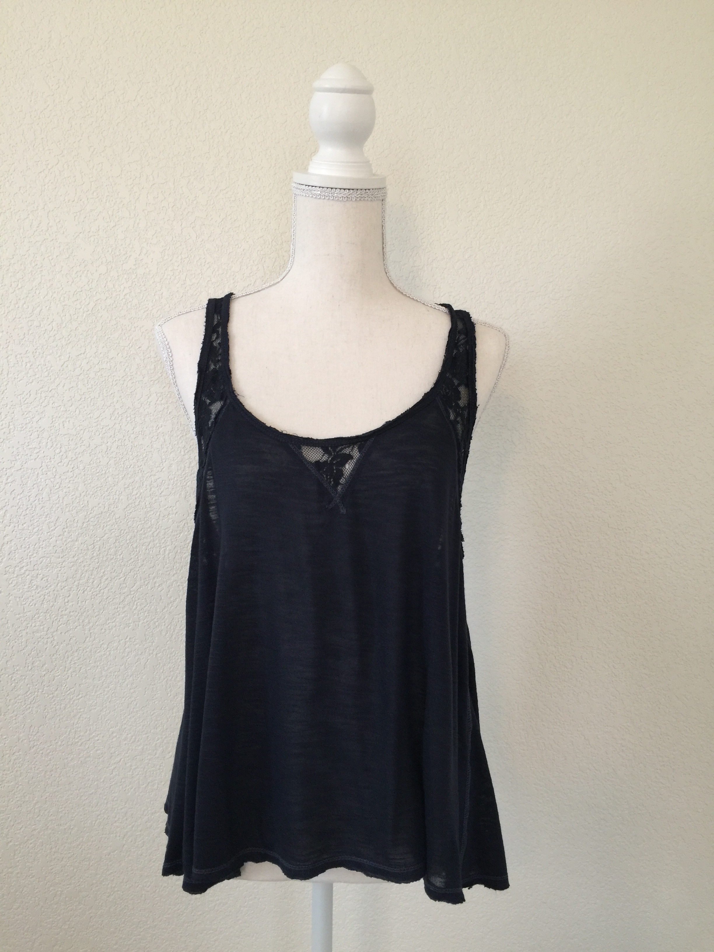 Abercrombie &amp; Fitch - Adult (no tag)