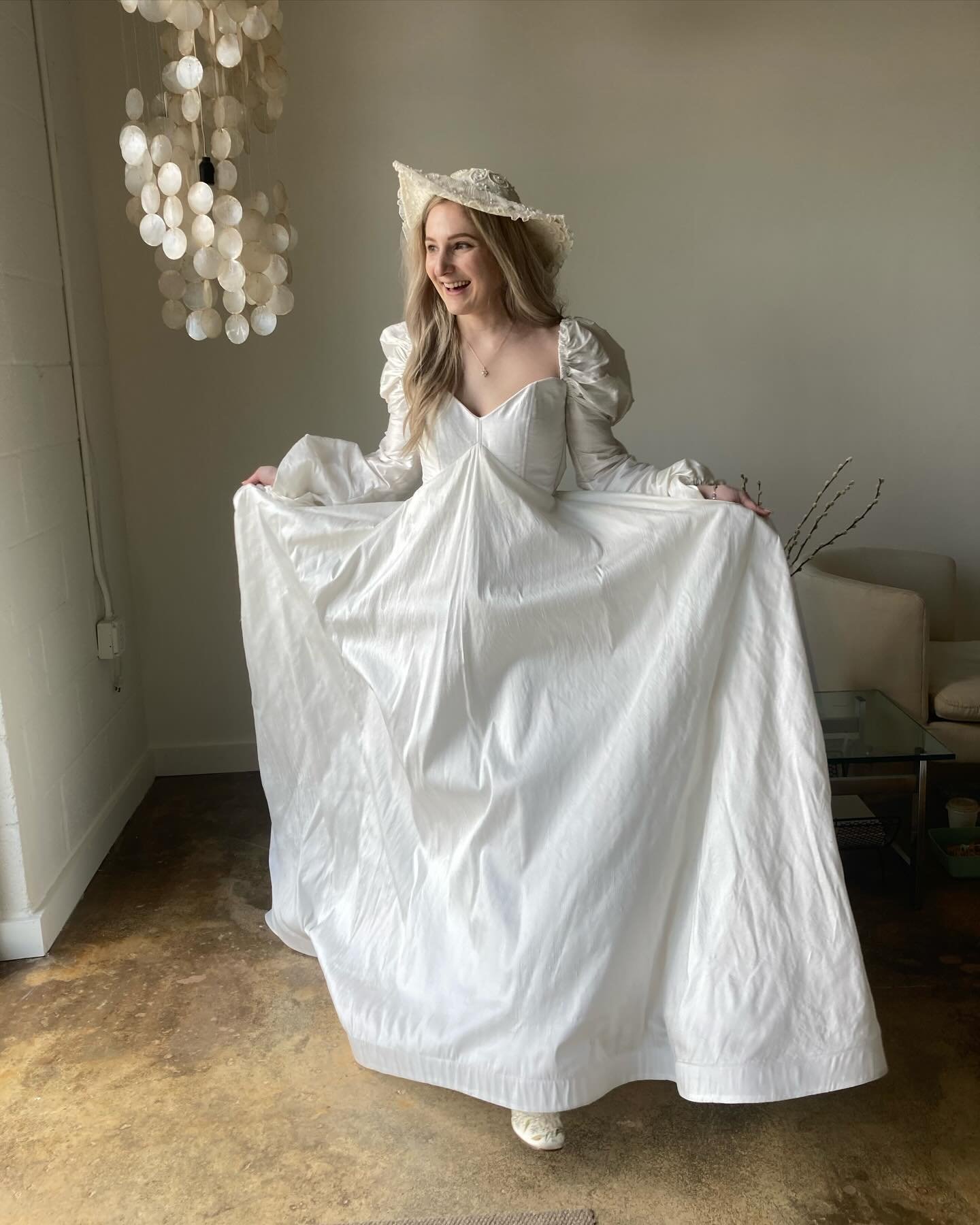 The moment the whole look comes together&hellip; in alterations 💅😍❤️ #asentimentalbride wearing @dearheartbride and a vintage hat with tailoring done by @whiteorchidbridal ✨ A reminder that *most* of the time, your dress is ordered in a standard si