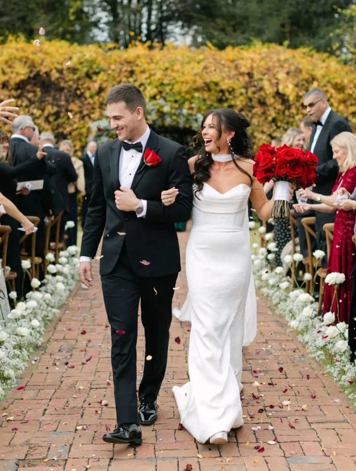 ❤️ Love is in the air, y&rsquo;all! Can you feel it?! ❤️ Congrats to all our newly and nearly weds closing out the year in cuddles or celebrations! #asentimentalbride wearing @laudaebride 📸 @toriannabrookeportraiture