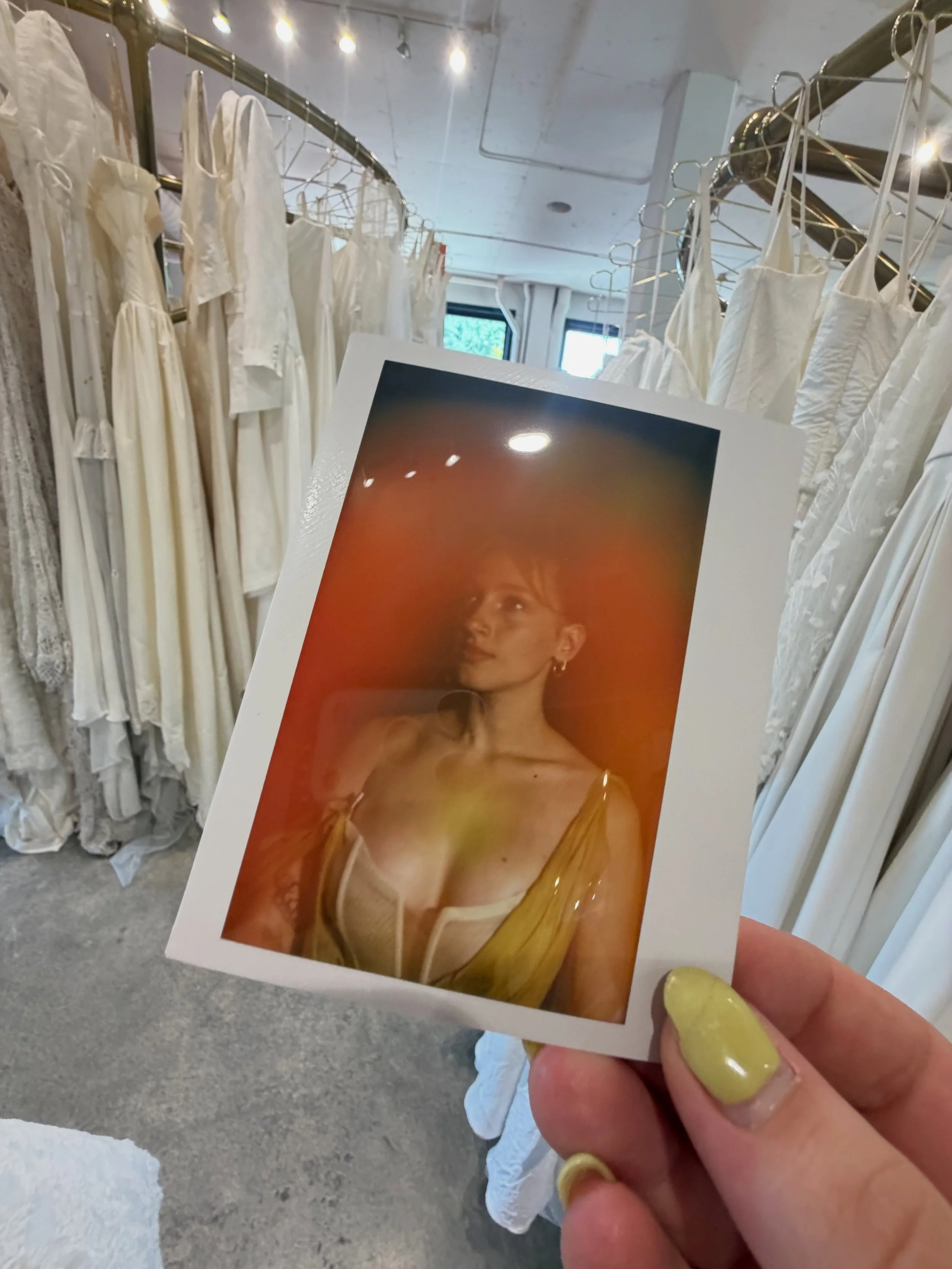 💛🧡❤️🩷 @theauraweaver made a little visit to the dress shop last month and it was pretty magical 💅 they photographed some of our favorite gowns and our favorite girls 🫶 These make the sweetest party activity or the most sentimental favor. I can&r