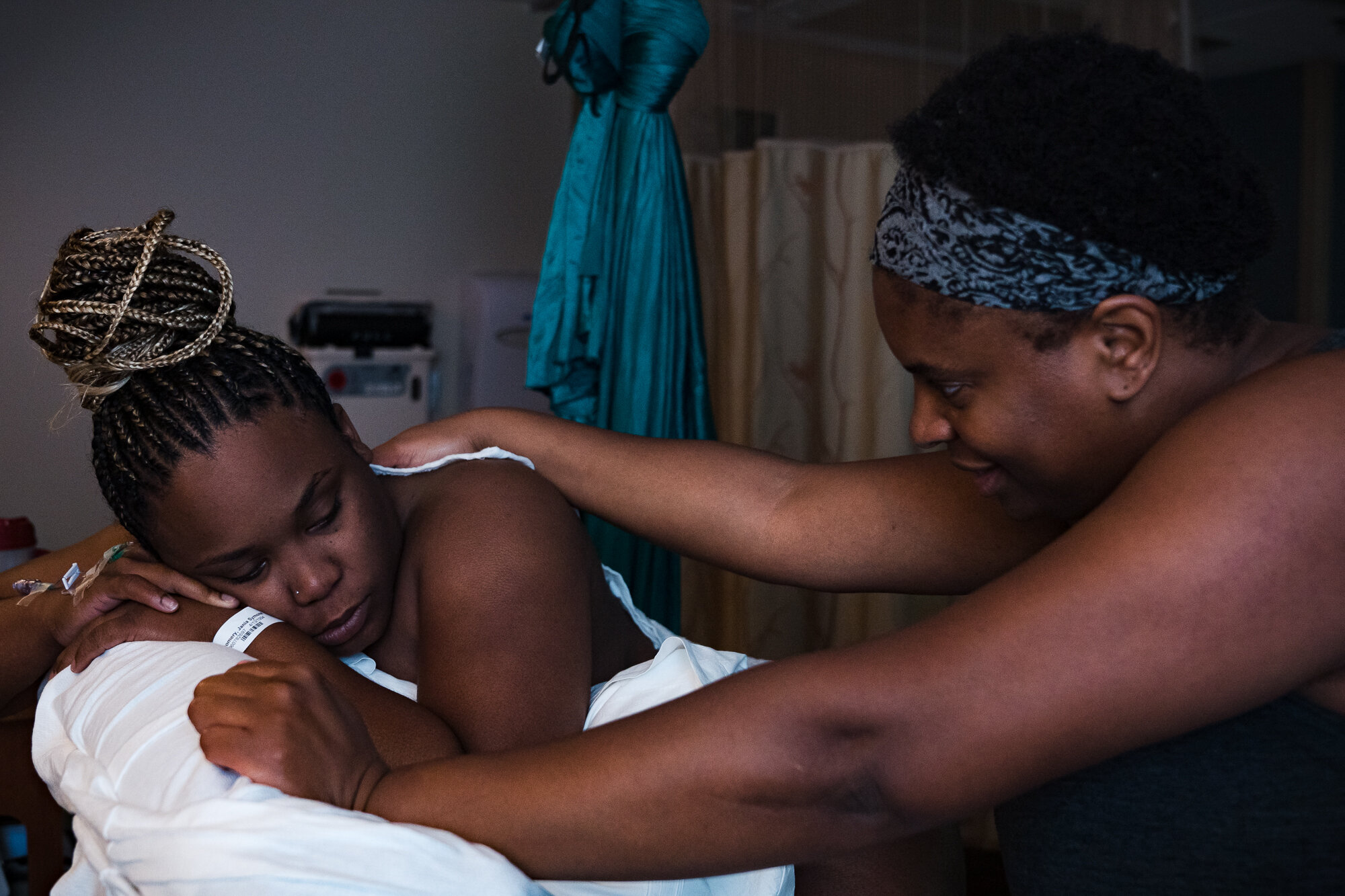 Gather Birth Cooperative- Doula Support and Birth Photography in Minneapolis - August 16, 2019 - 205840.jpg
