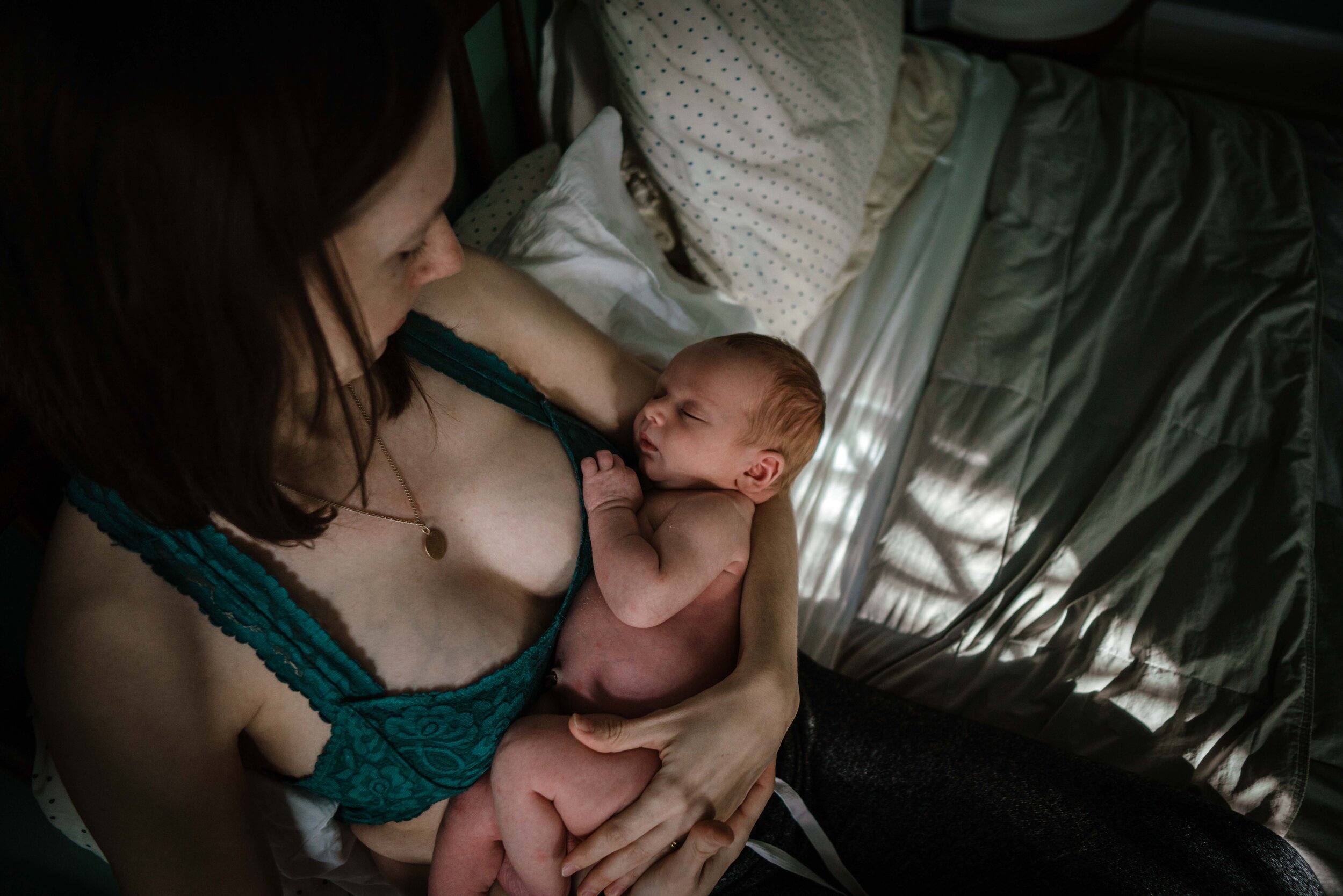 minneapolis-birth-photographer-and-doula