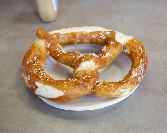 New York Giant Pretzel.jpeg