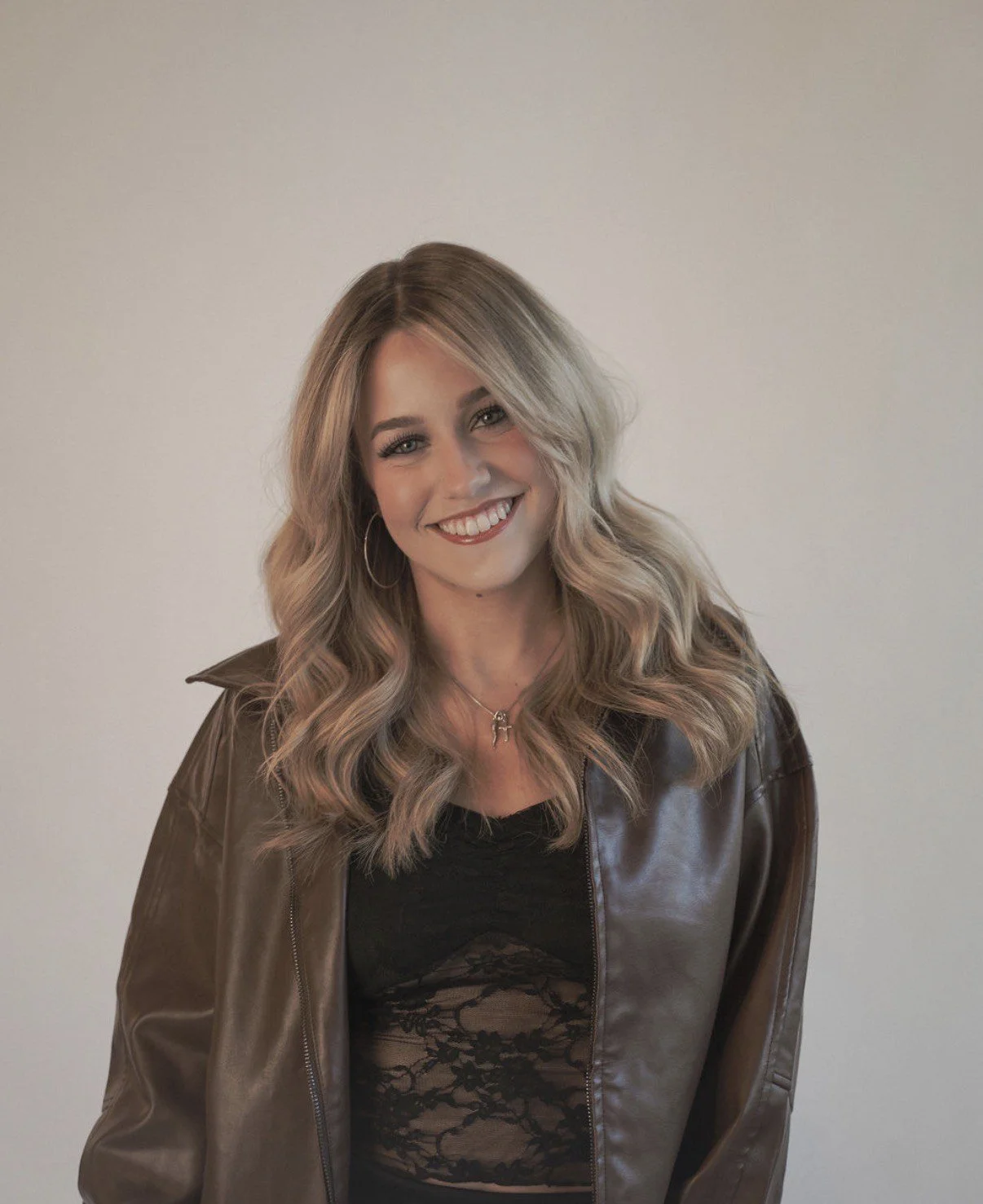 Talia // Wedding Specialist