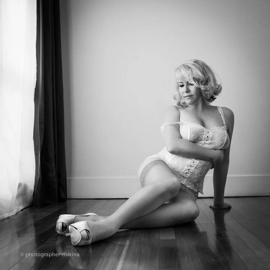 boudoir-photographer-marina003.jpg
