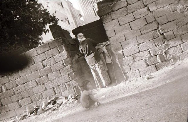 Every morning my mother making bread for my family I want to document her daily life 
Photo taken by Bahar she is 13 years old from Nusaybin 
#sirkhanedarkroom #flyingdarkroom #flyingsirkhanedarkroom #analogphotography #film #ilfordhp5 #darkroom #dar