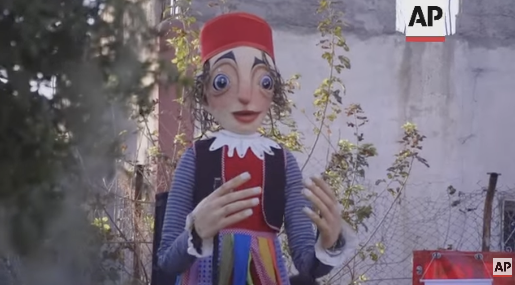 Artists Wow Children In Turkey With Lively Shows