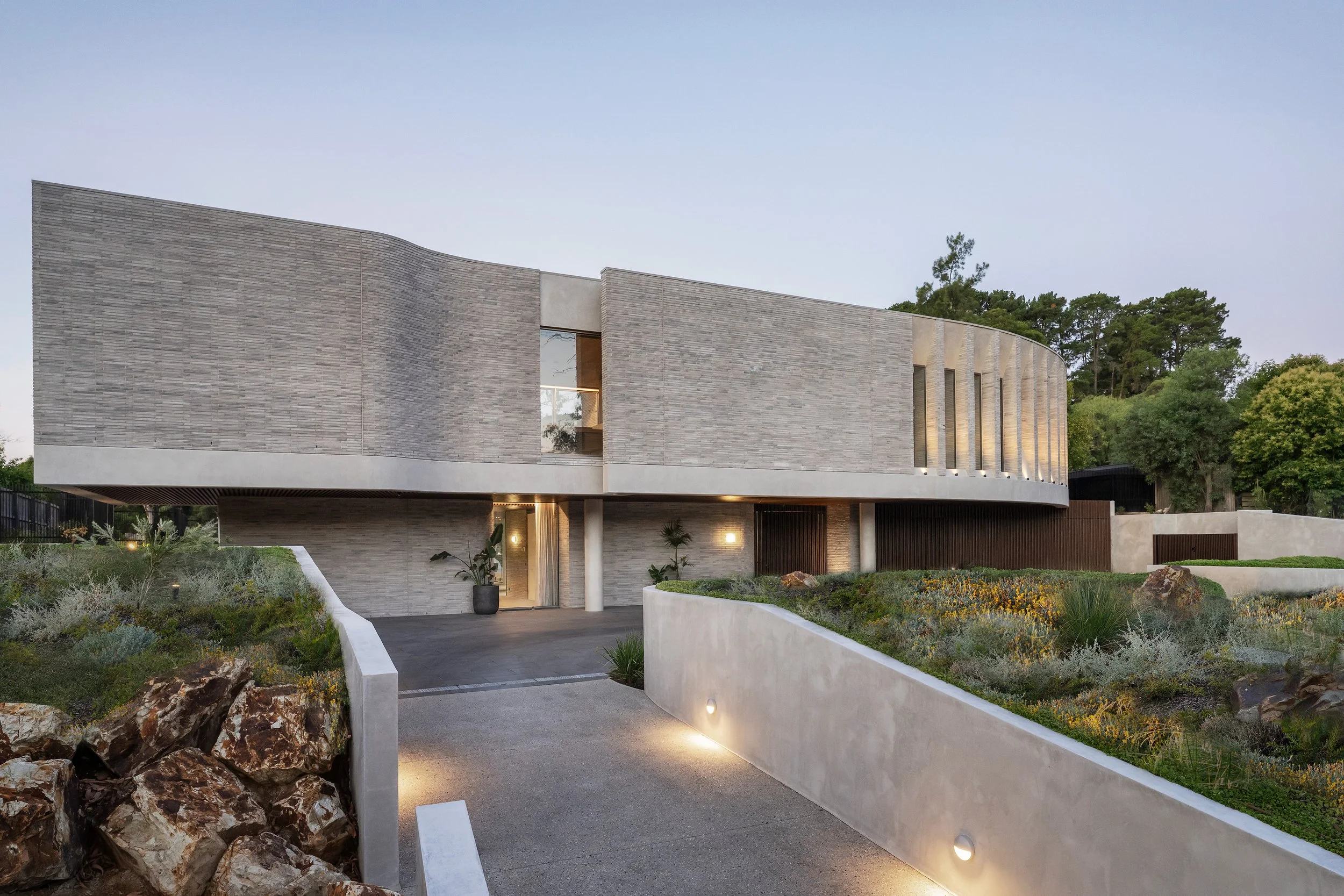 29_Gosford Cres_Edit Entry (With vegetation).jpg