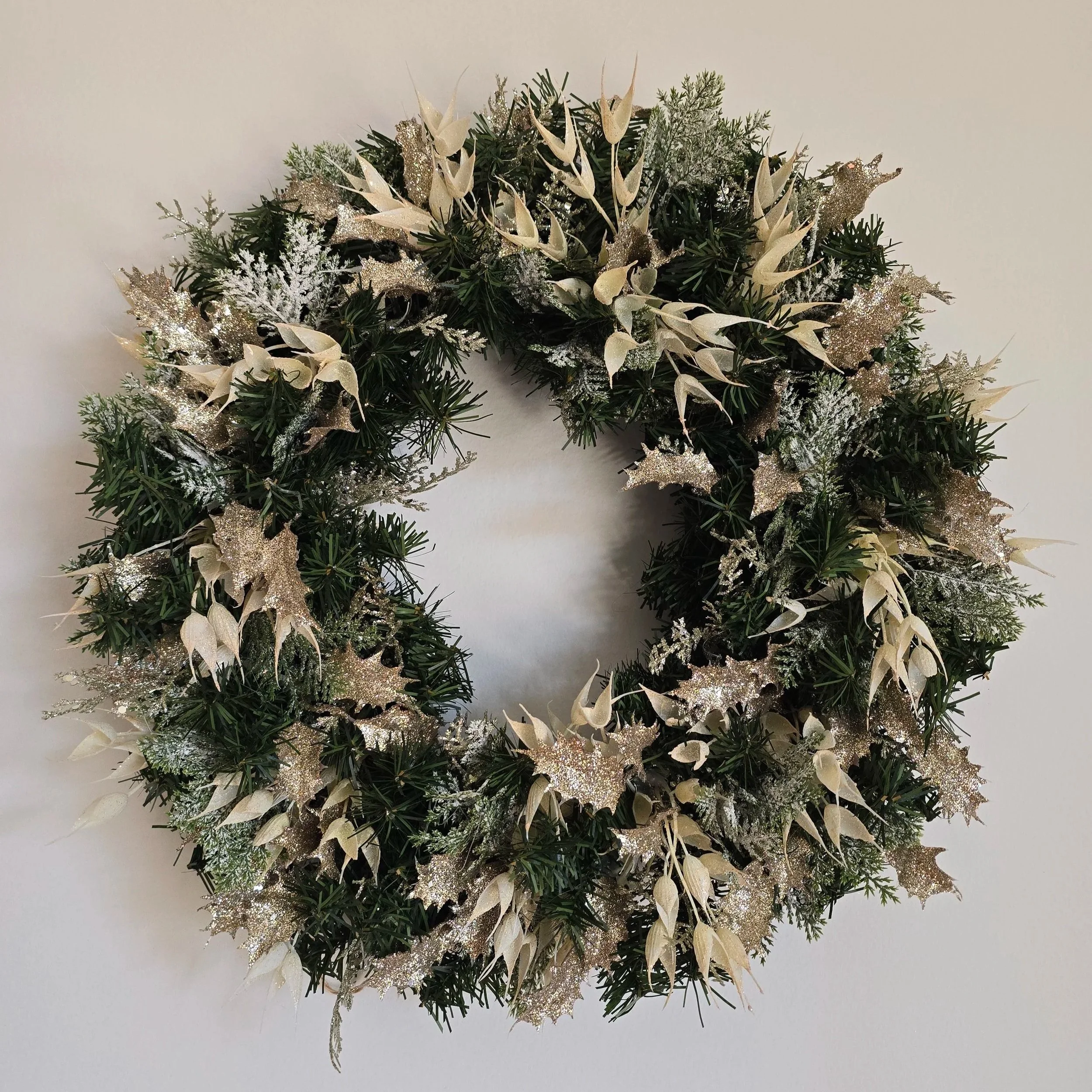 Champagne Sparkles Wreath (18")