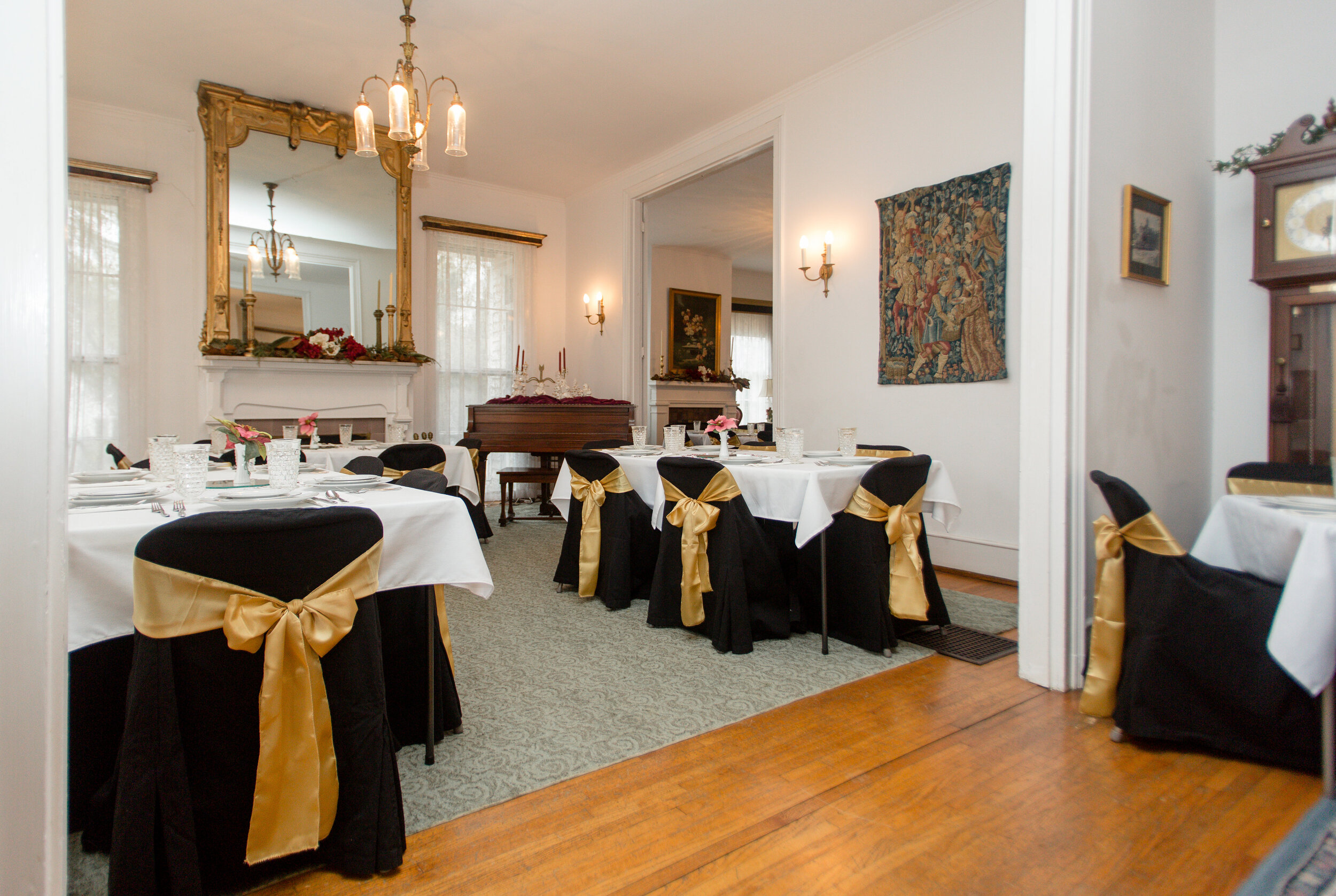 Caroline and Chris-Caroline Chris-0410.jpg