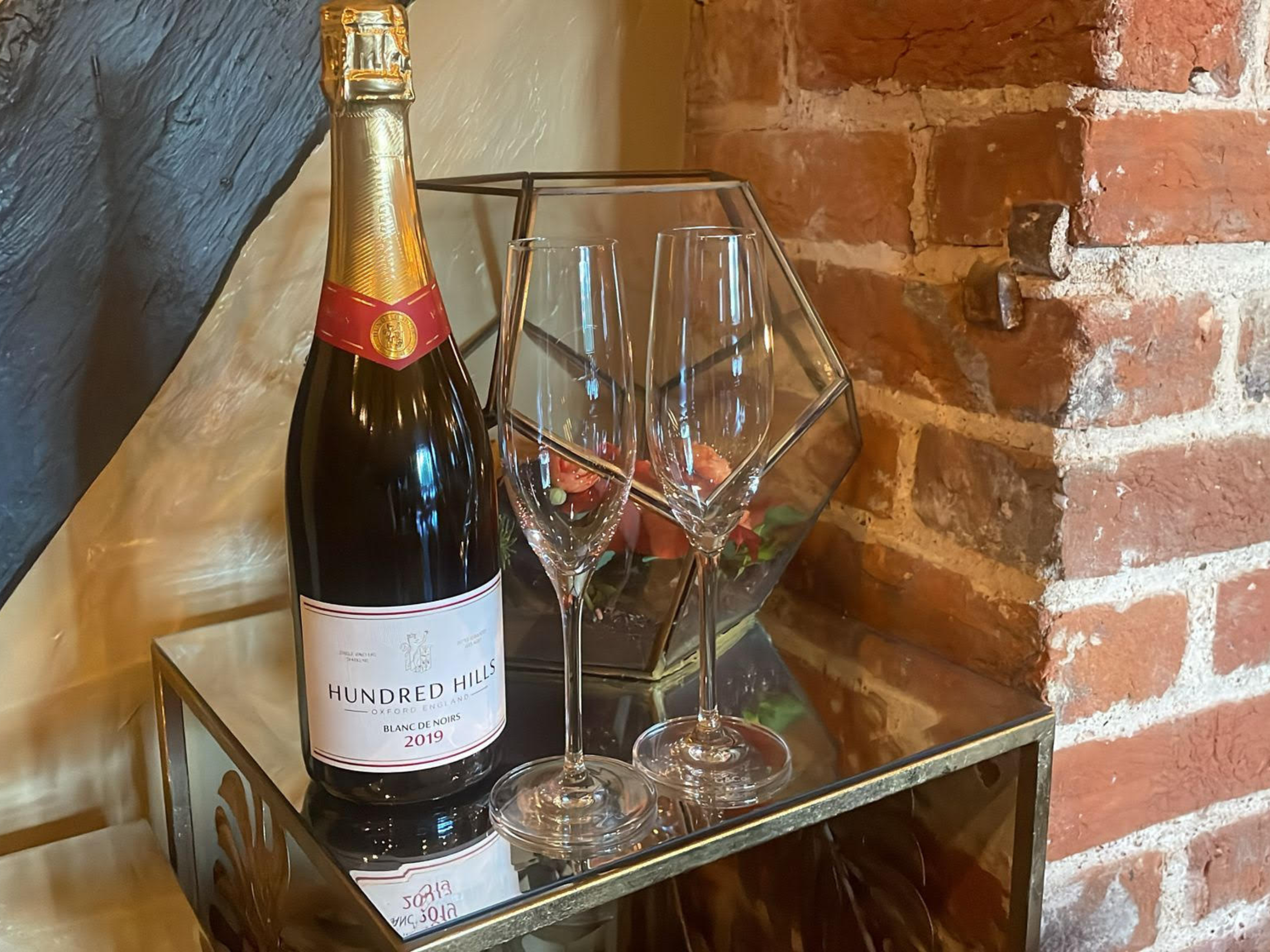 Hundred Hills Blanc de Noirs 2019_The Greyhound