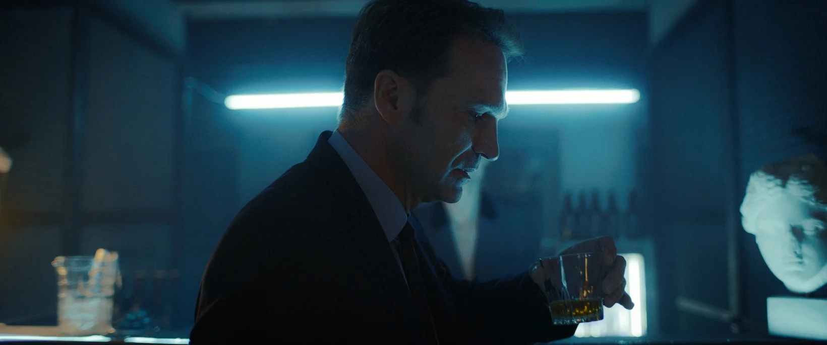 6Limbo_Stills_heller_MathiasHerrmann_FrankMailing_©NORDPOLARIS.jpg