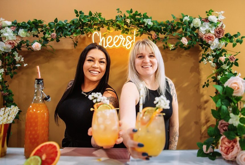 INTRO &amp; DISCOUNT POST👋🏼Happy Friday! I&rsquo;m excited to indroduce you all to my girl, Courtney! She is going to be my right hand woman in sales &amp; bartending. She&rsquo;s hilarious &amp; a hard worker. I couldn&rsquo;t be more thankful for
