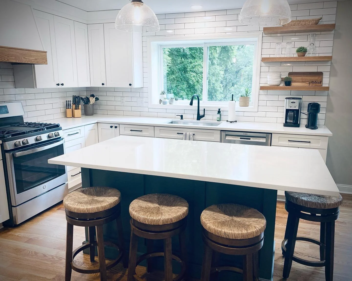 Kitchen , bathrooms , great rooms oh my - forgot to post this one. Do you need help with a kitchen ? Not sure where to start - I can help #mobiledesignstudio #greencabinets @waypointlivingspaces
