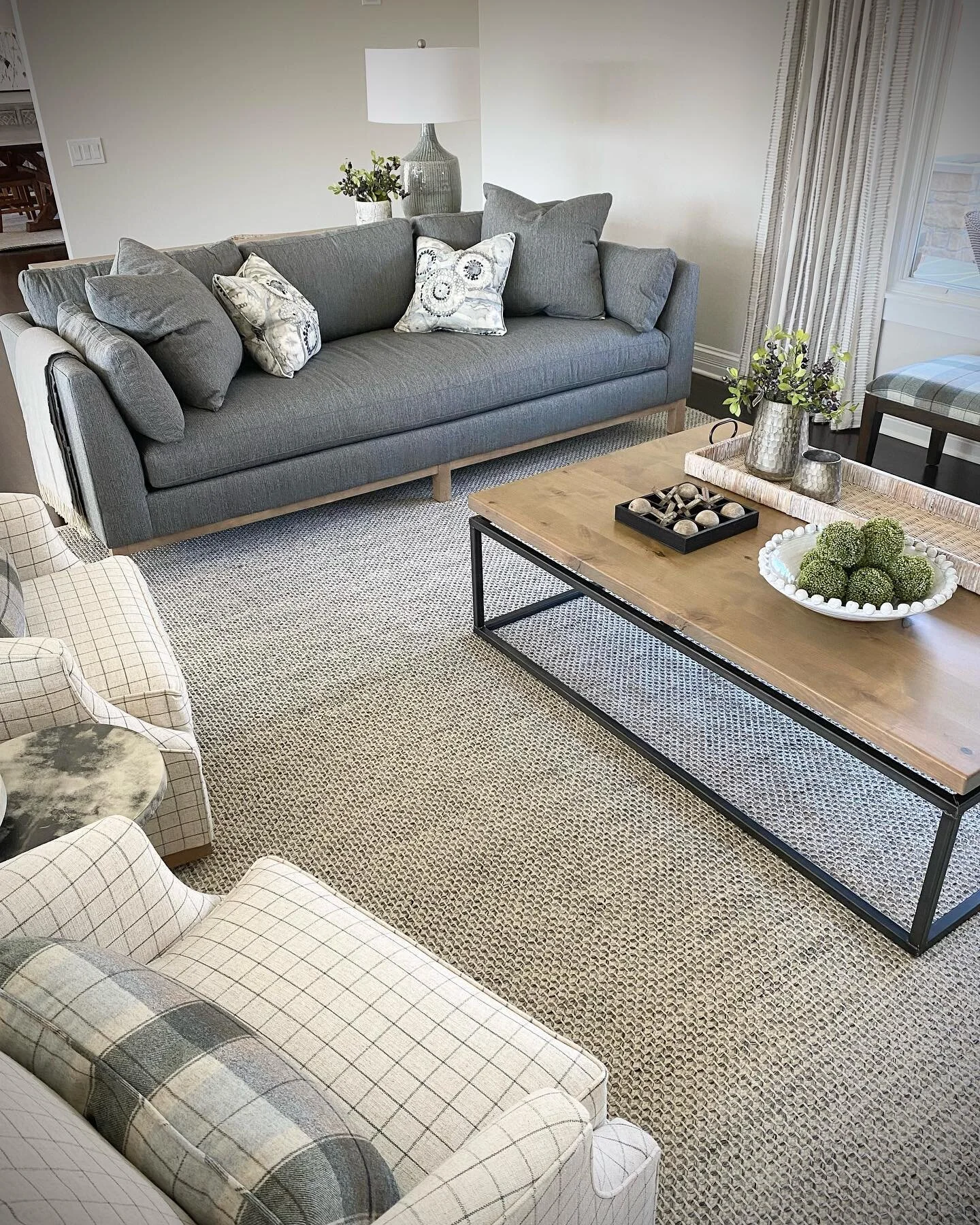 Love install days - interior design service from beginning to end - love the process and seeing the final vision coming to life #mobiledesignstudio #interiordesigner #myrowedesign #stroheim